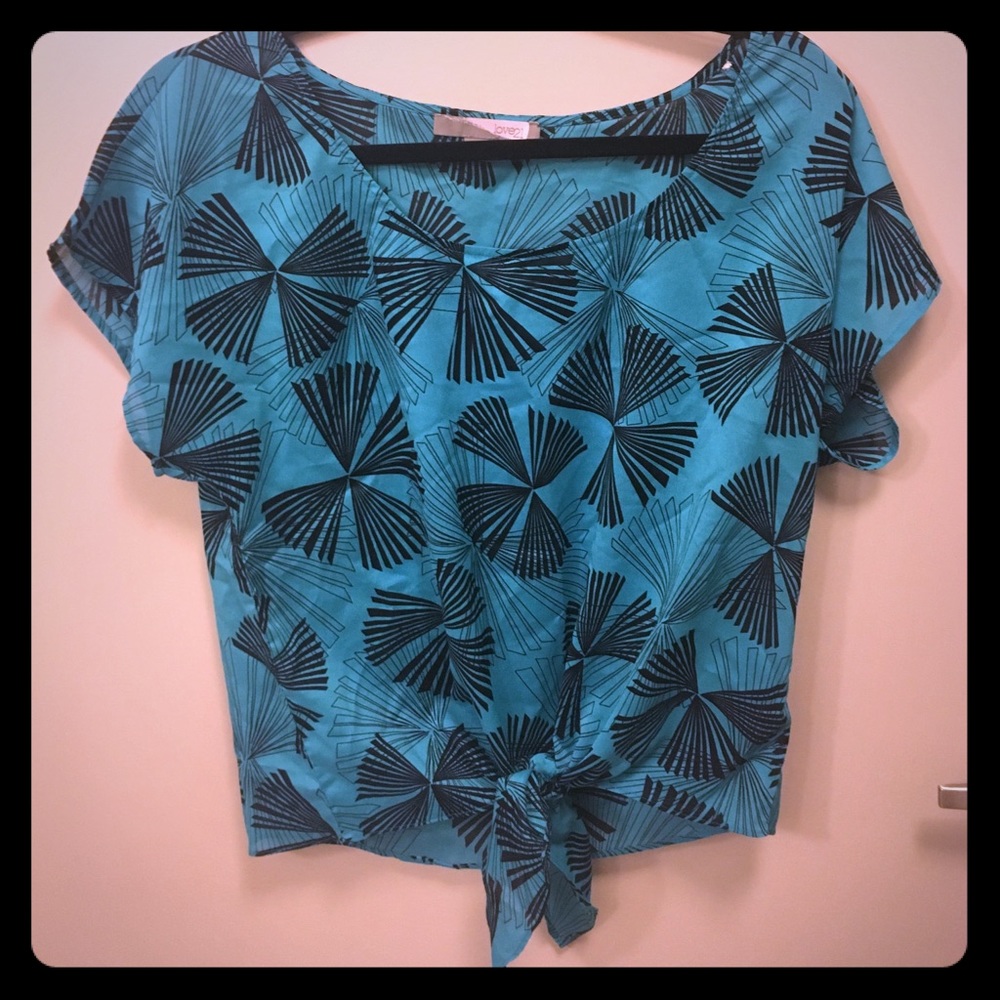 Vintage blue and black fan print sheer tie top.